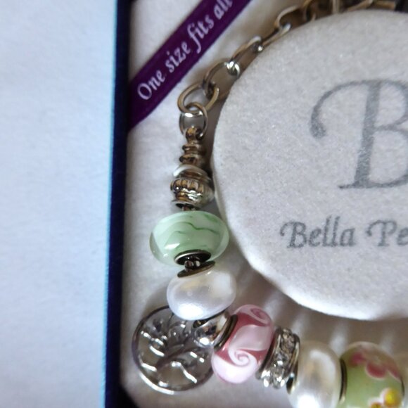 NEW BELLA PERLINA TREE CHARM BEADED RHINESTONE ONE SIZE BRACELET - Picture 4 of 13